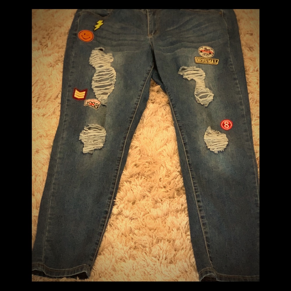 EUC- Skinny Leg Distressed Jeans With Patches